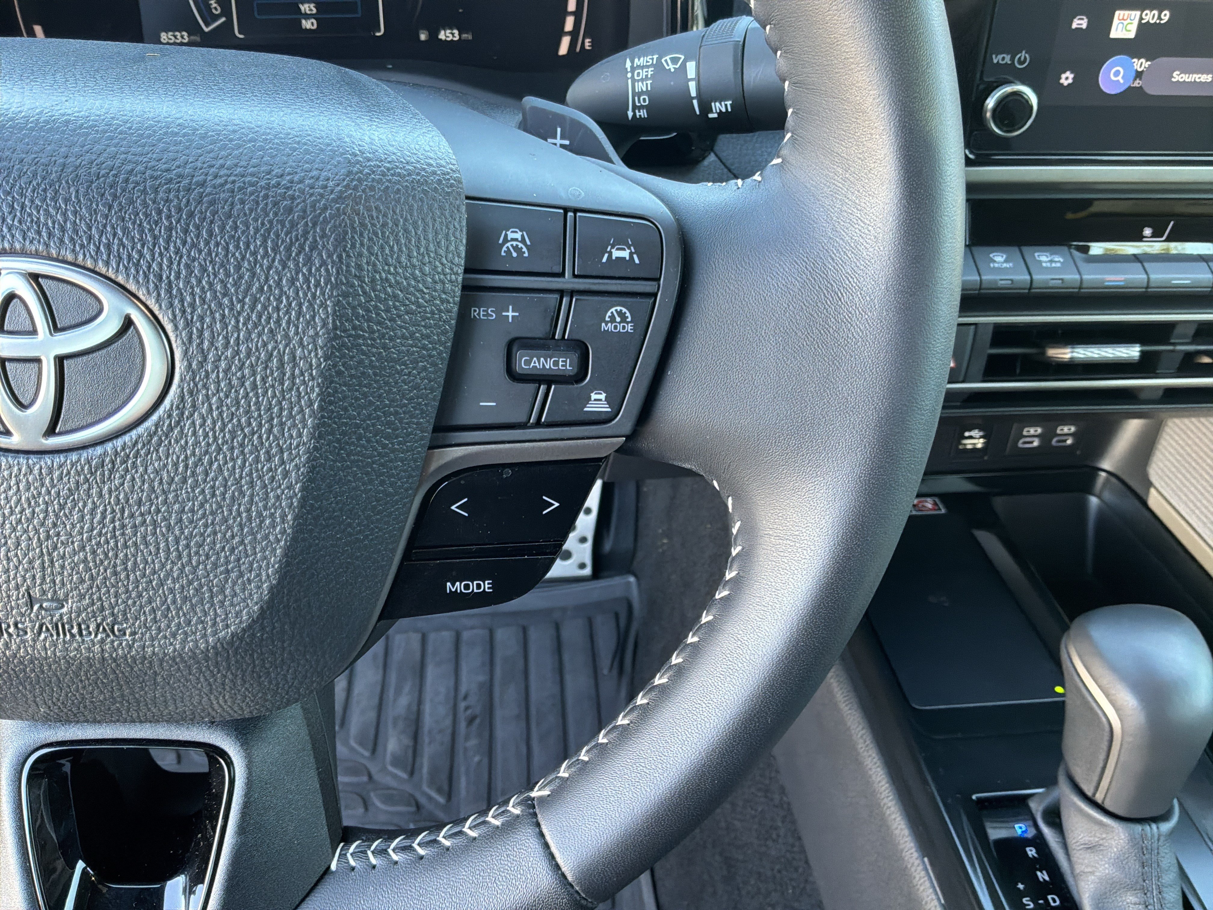 Used 2026 Toyota Camry SE FWD image 20