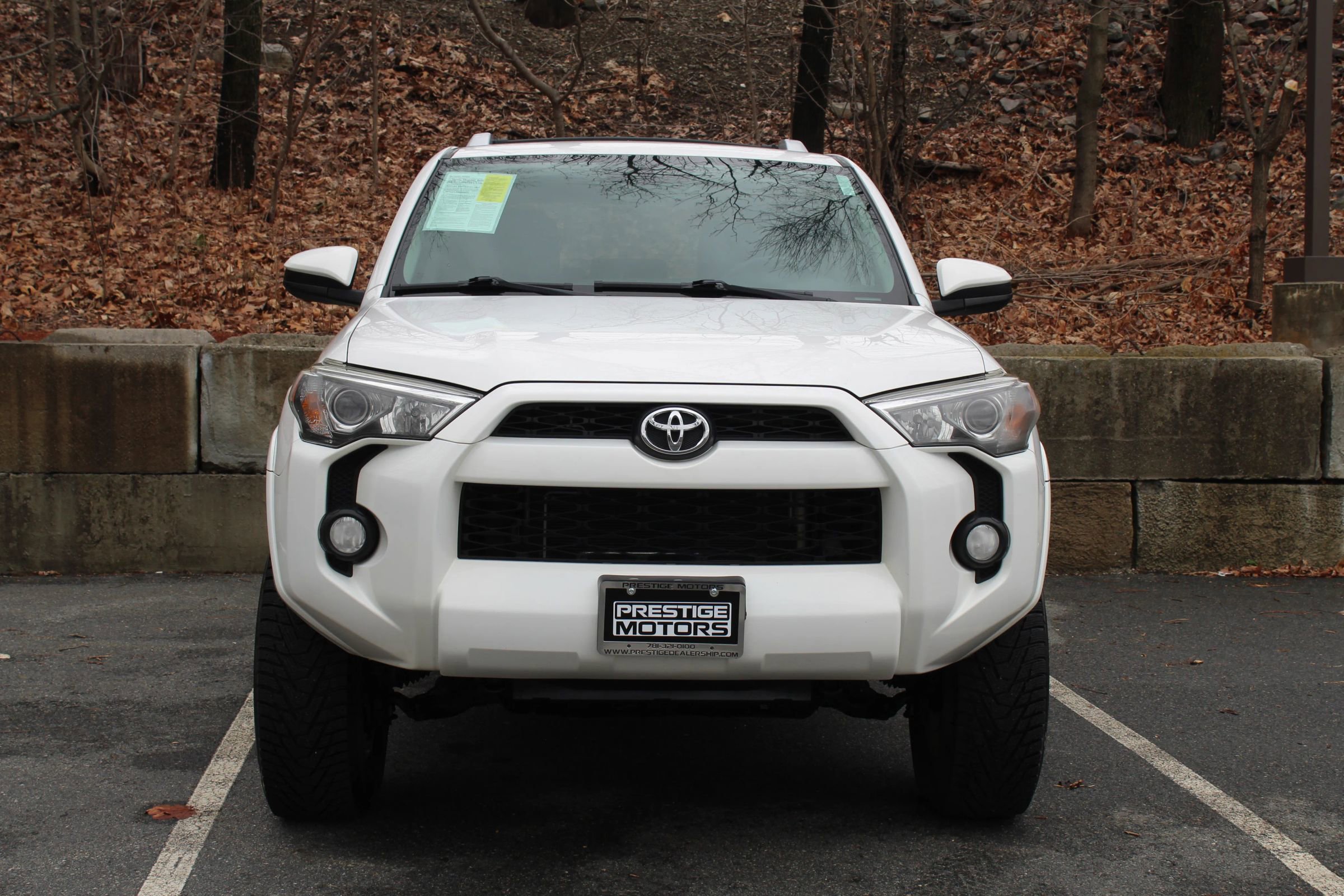 Used 2015 Toyota 4Runner SR5 image 3