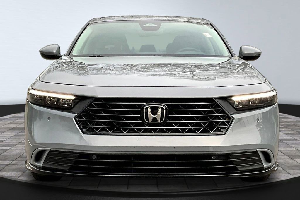 Used 2025 Honda Accord EX-L image 2