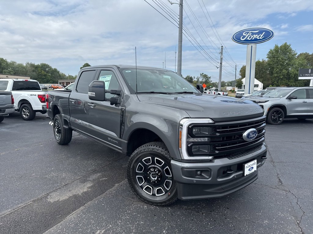 New 2026 Ford F350 Platinum w/ FX4 Off-Road Package