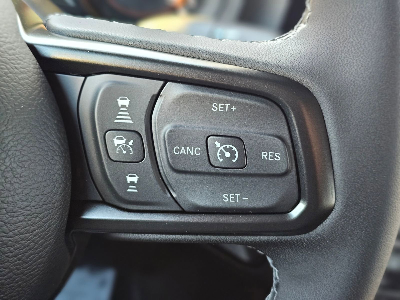 New 2026 Jeep Gladiator Sahara image 16