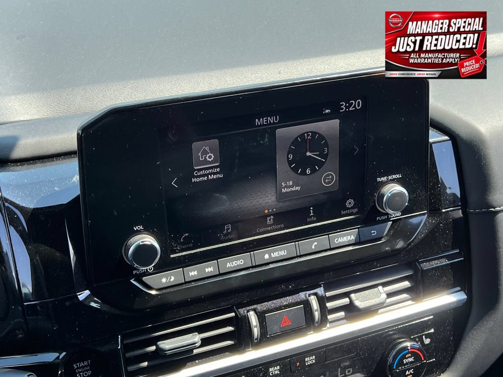 New 2025 Nissan Pathfinder SV AWD/4WD image 12