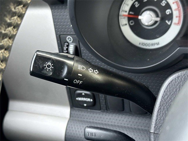 Used 2007 Toyota FJ Cruiser Base image 24