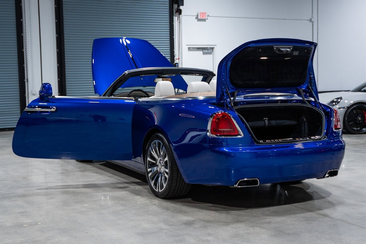 Used 2016 Rolls-Royce Dawn image 37