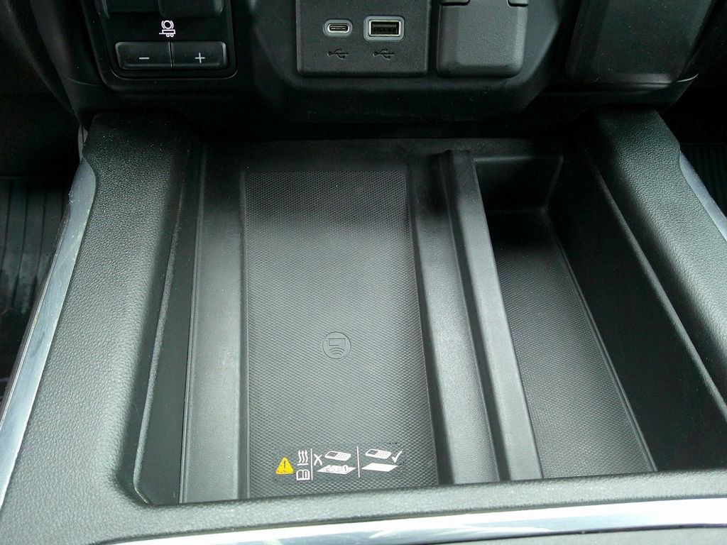 Used 2023 Chevrolet Silverado 3500 LTZ w/ LTZ Convenience Package image 25