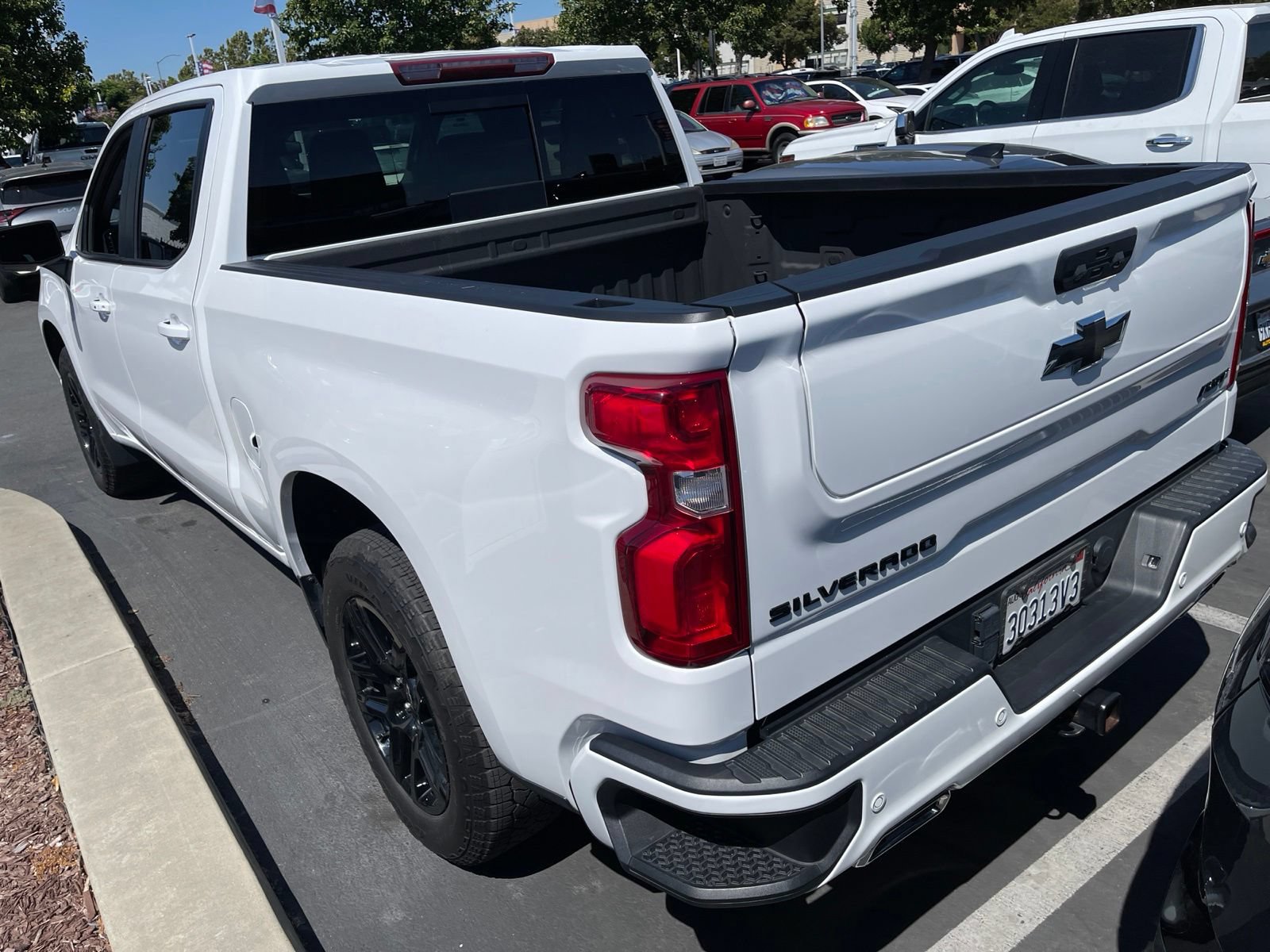 Used 2023 Chevrolet Silverado 1500 RST w/ RST All Star Premium Package AWD/4WD image 2