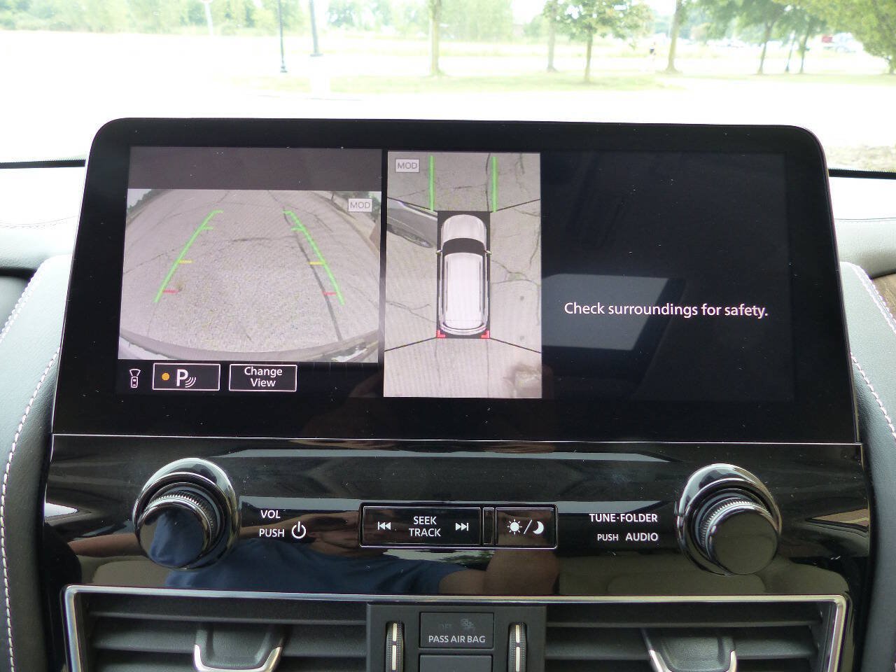 Used 2022 INFINITI QX80 Premium Select w/ Cargo Package AWD/4WD image 43