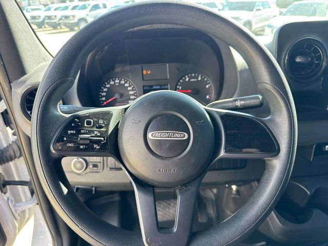 Used 2020 Freightliner Sprinter 2500 image 21