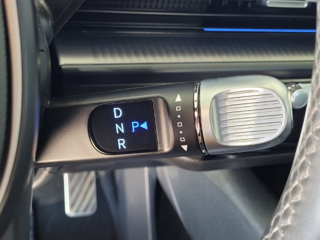 Used 2023 Hyundai Ioniq 6 Limited RWD image 19