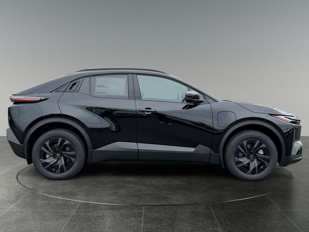 New 2026 Toyota C-HR AWD/4WD image 10