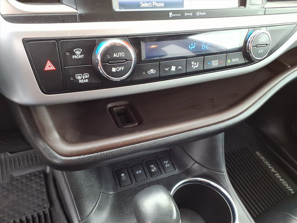 Used 2019 Toyota Highlander XLE image 33