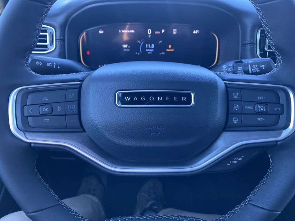 New 2025 Jeep Wagoneer L Series II w/ Convenience Group I image 15