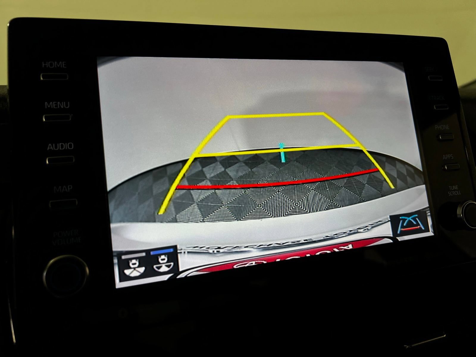 Used 2024 Toyota Camry XSE FWD image 19