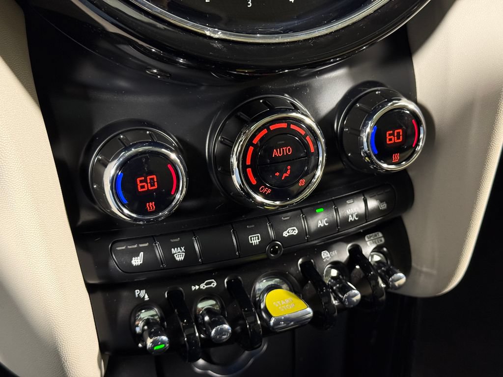 Certified 2024 MINI Cooper SE FWD image 19