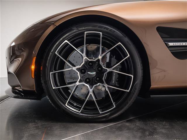 New 2026 Aston Martin Vanquish image 4