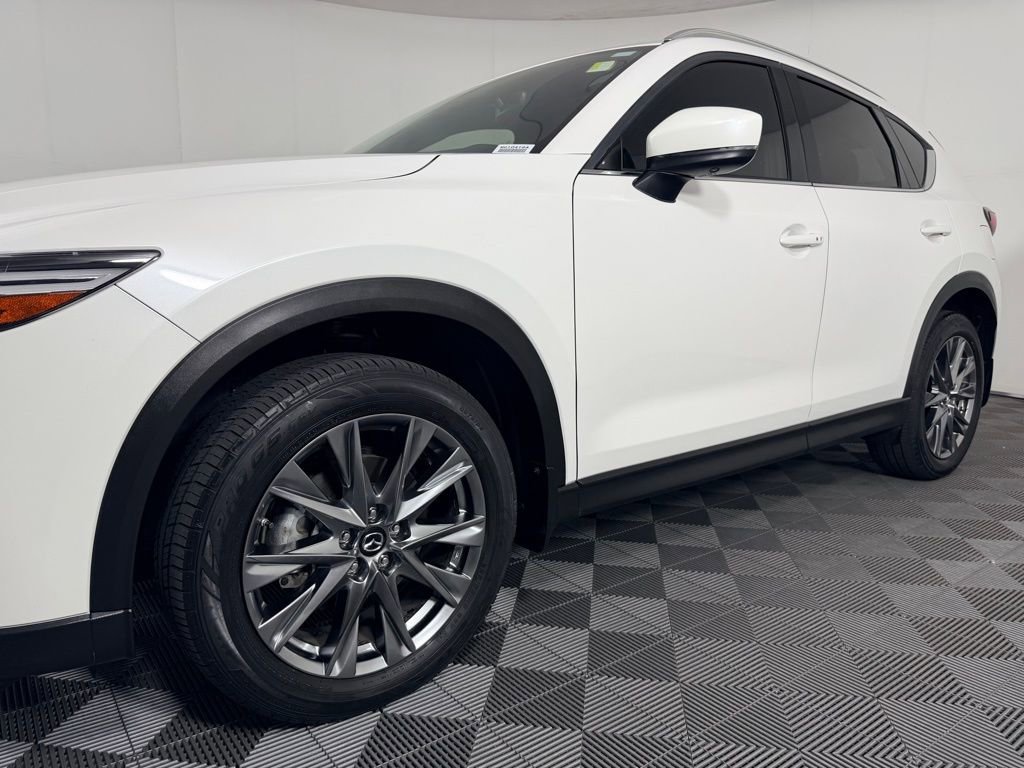 Used 2019 MAZDA CX-5 Signature image 10