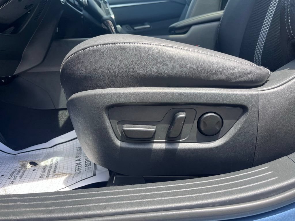Used 2025 MAZDA CX-50 AWD 2.5 S w/ Premium Package image 11