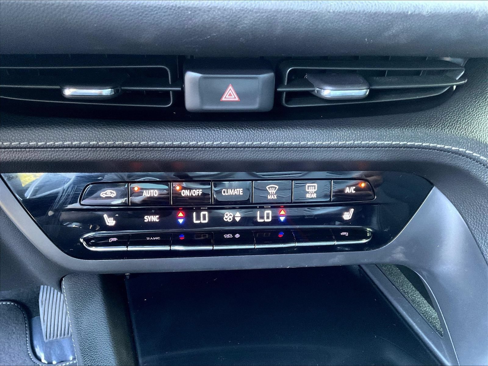 Used 2021 Buick Envision Preferred FWD image 16