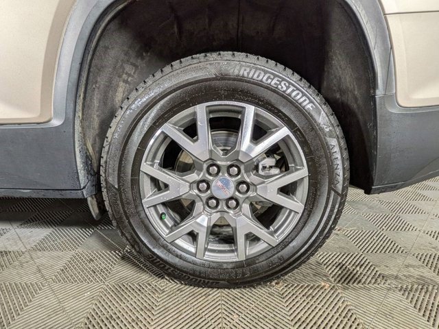 Certified 2023 GMC Acadia SLE w/ Driver Convenience Package image 16