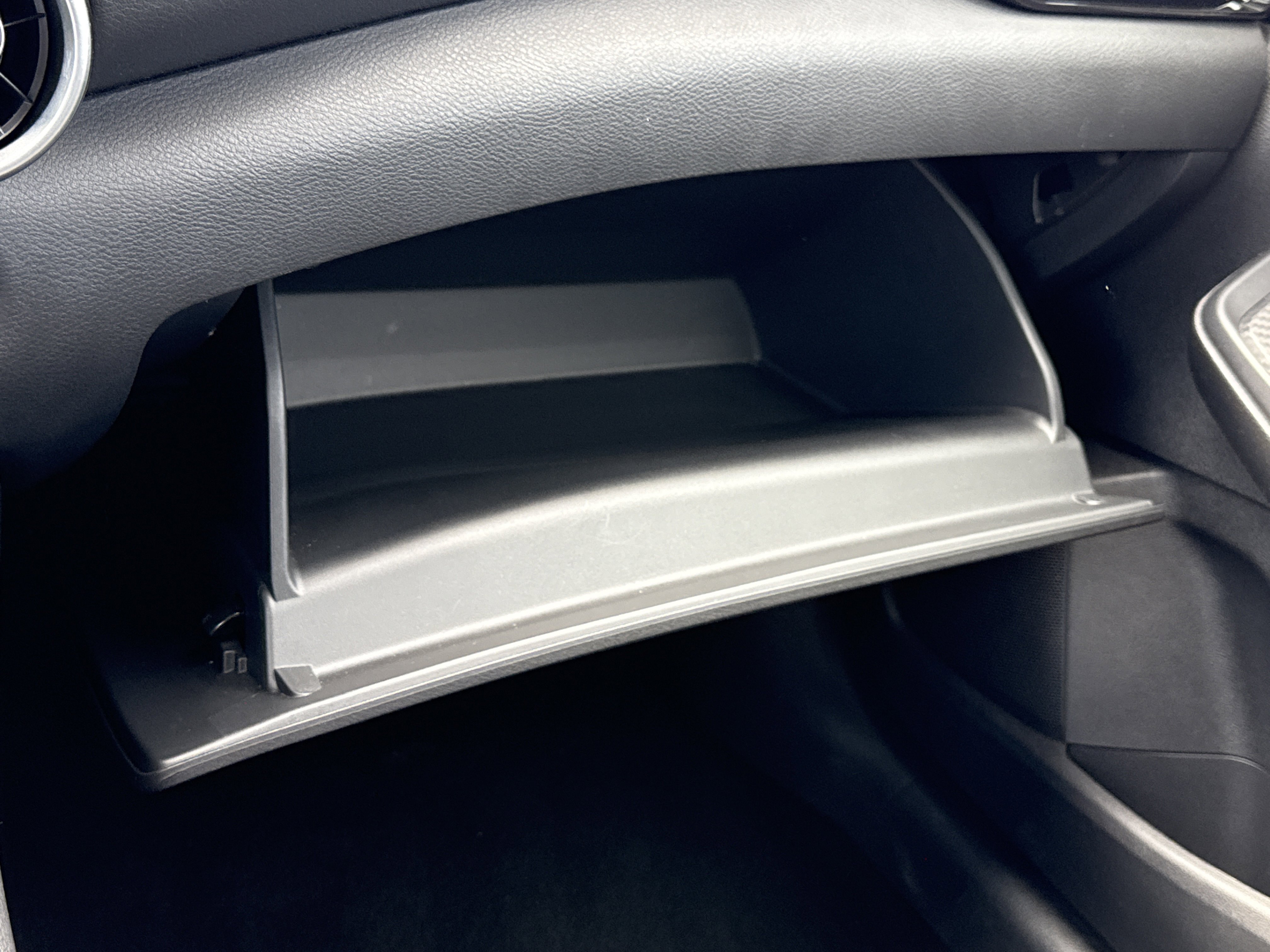 Used 2023 Nissan Sentra SV FWD image 18