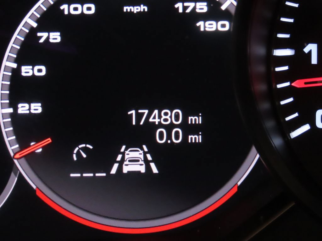 Certified 2023 Porsche Panamera RWD image 17
