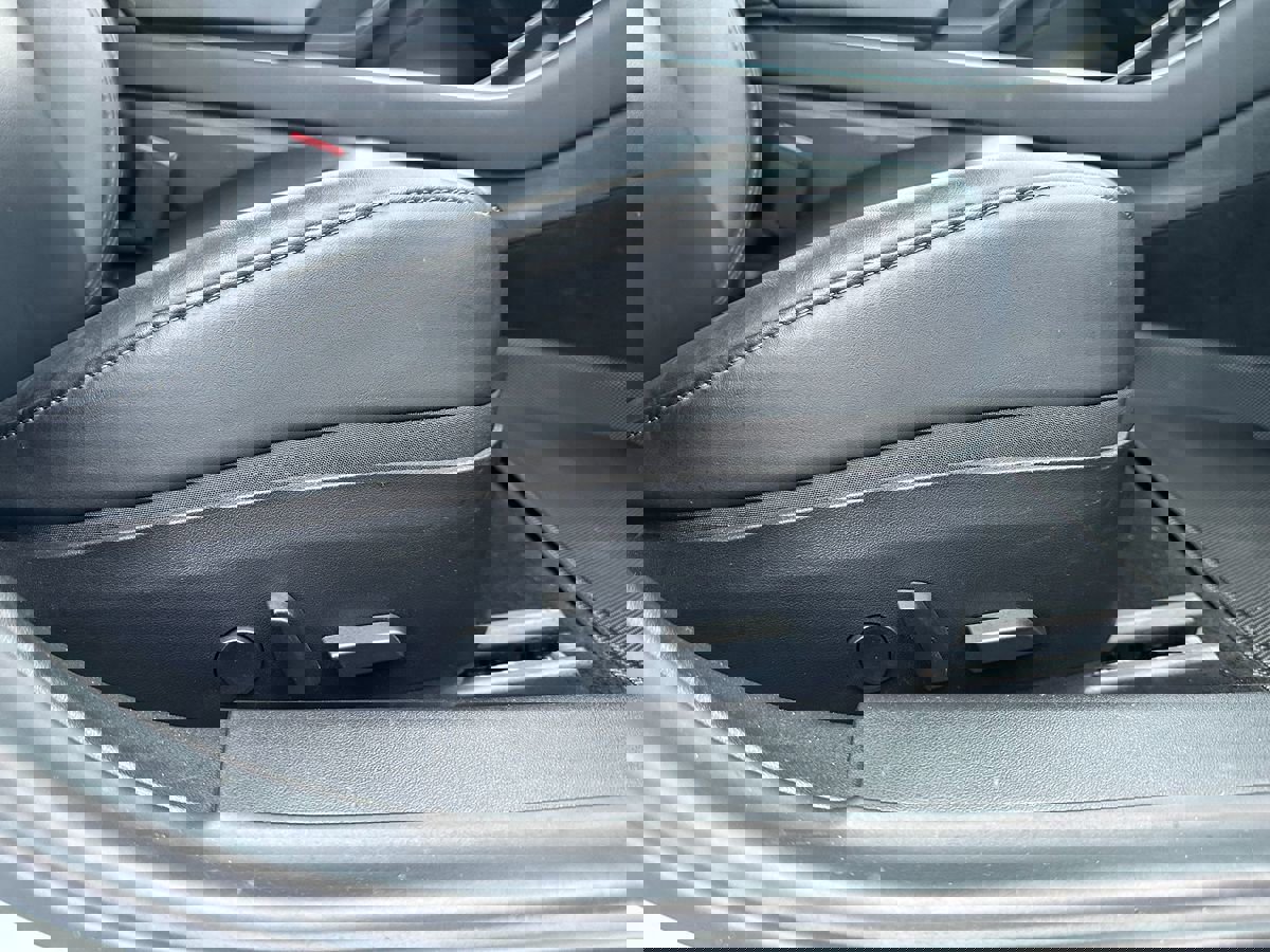 Used 2018 Tesla Model 3 Long Range image 37