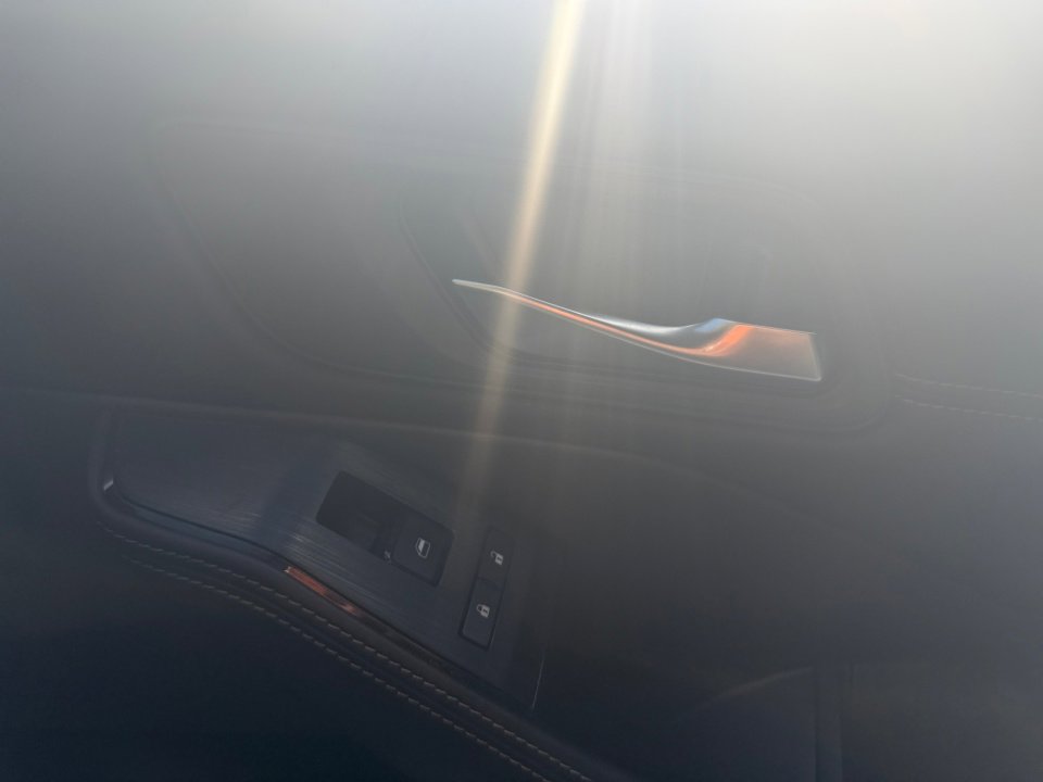 Used 2023 Nissan Rogue SV w/ SV Premium Package image 35