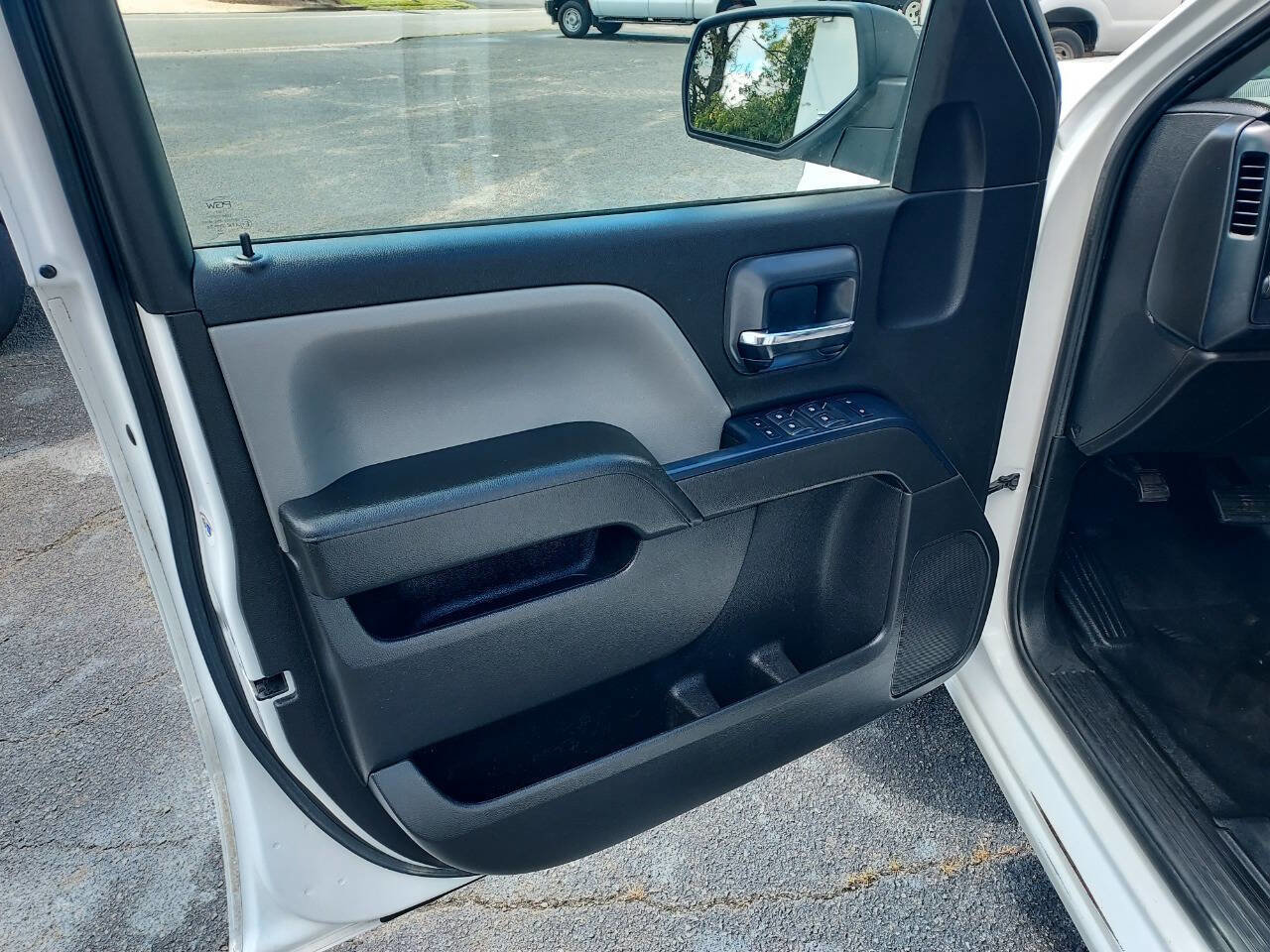 Used 2018 Chevrolet Silverado 1500 W/T image 17