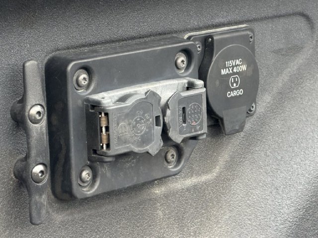 Used 2022 RAM 3500 Laramie AWD/4WD image 11