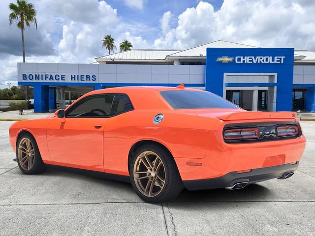 Used 2021 Dodge Challenger R/T w/ Driver Convenience Group RWD image 3