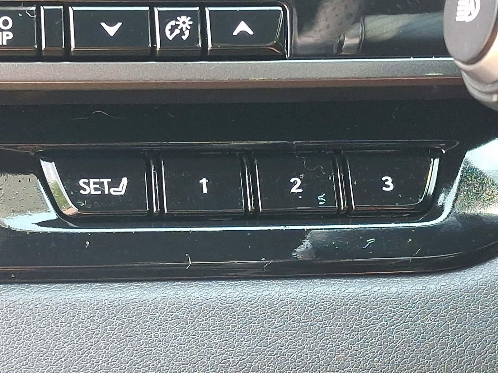 Certified 2023 Lexus RX 500h F Sport w/ Accessory Package (2T) AWD/4WD image 26