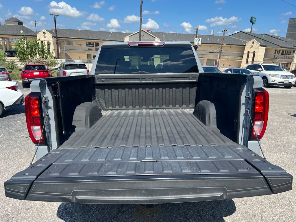 Used 2025 GMC Sierra 1500 Pro w/ Graphite Edition RWD image 29