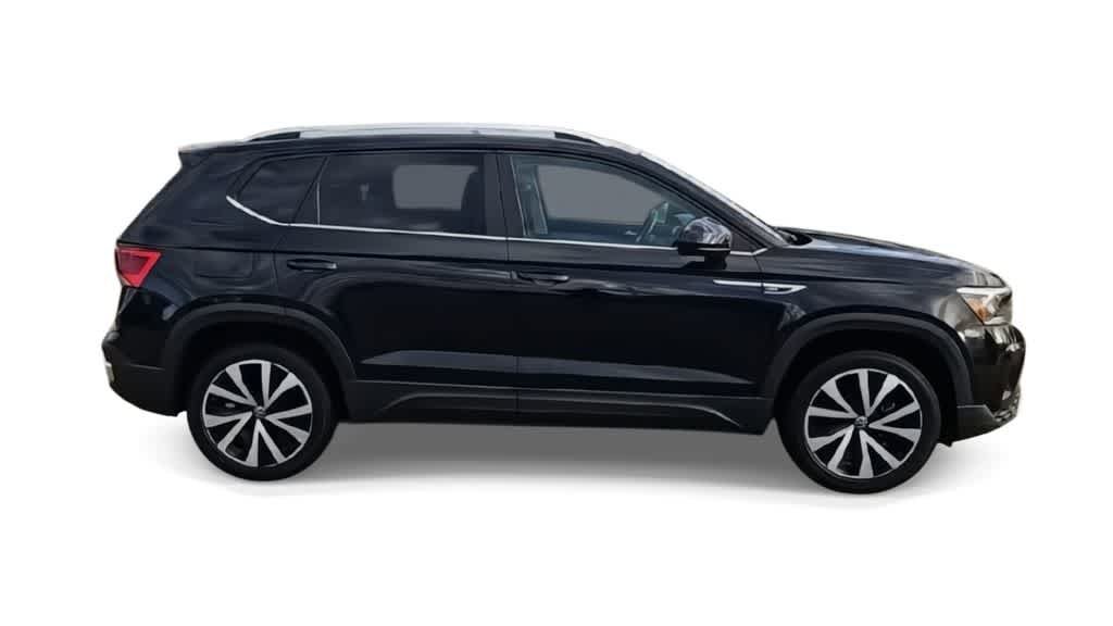Used 2024 Volkswagen Taos SE FWD image 9