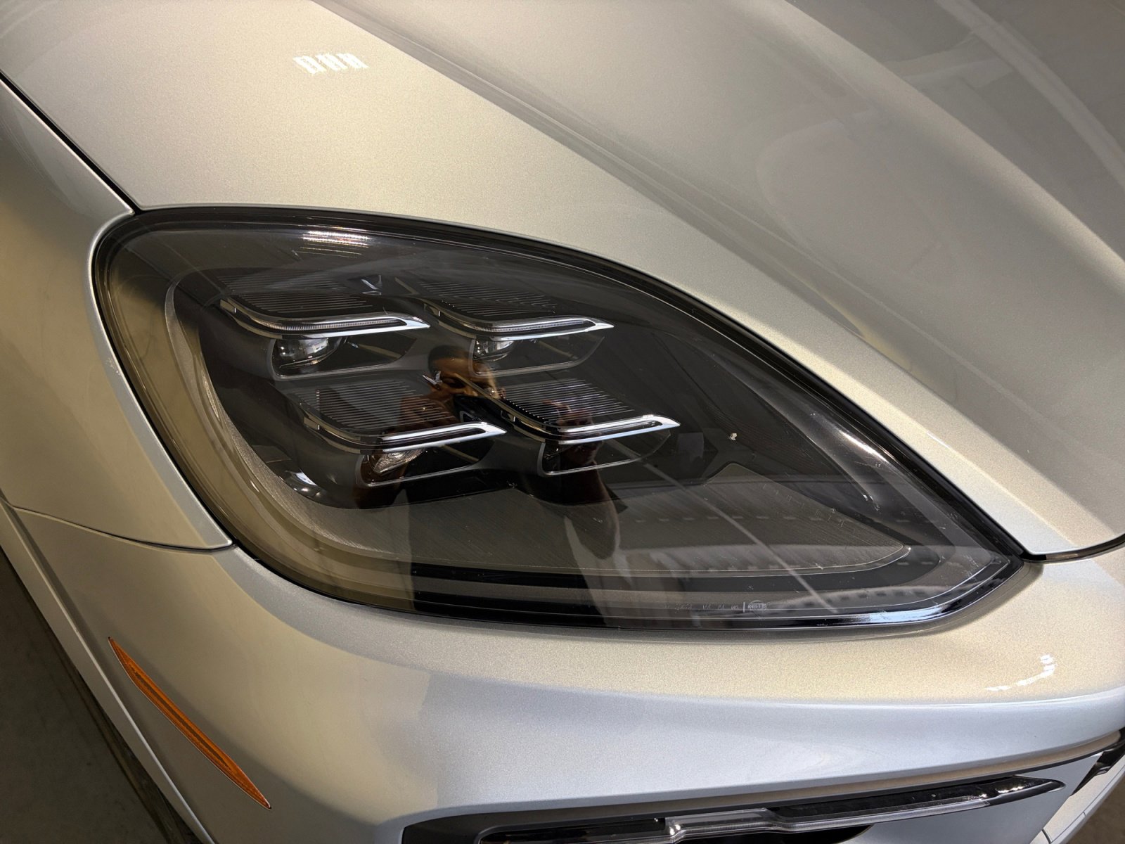 Certified 2025 Porsche Cayenne S AWD/4WD image 5