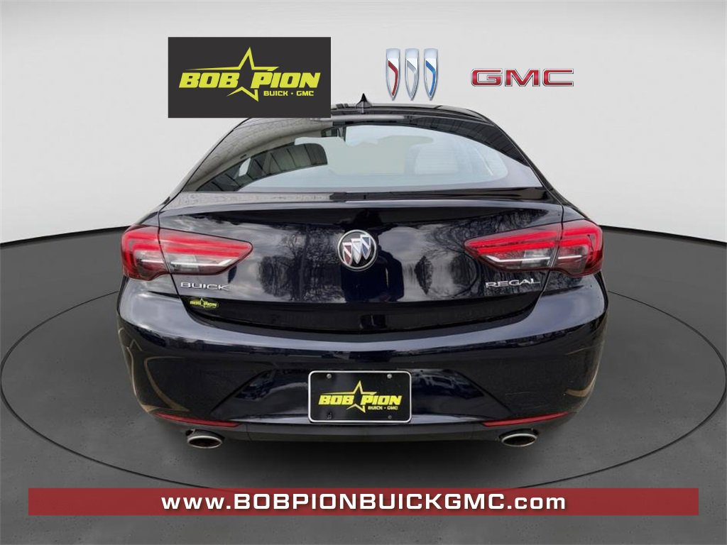 Used 2018 Buick Regal Preferred w/ Sights and Sounds Package image 5