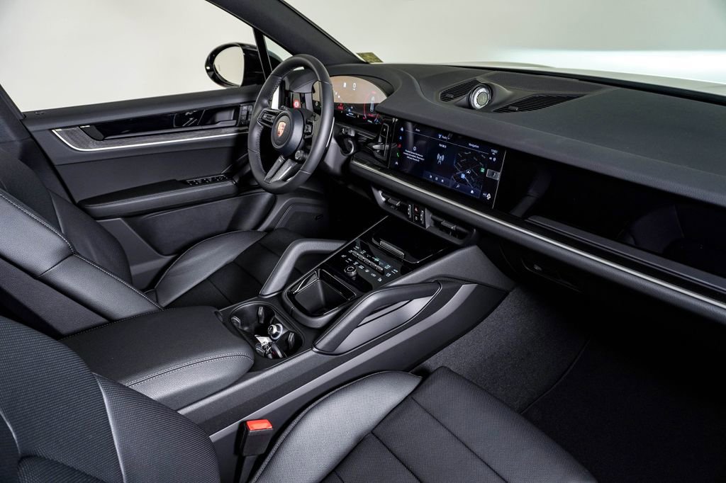 New 2026 Porsche Cayenne image 14