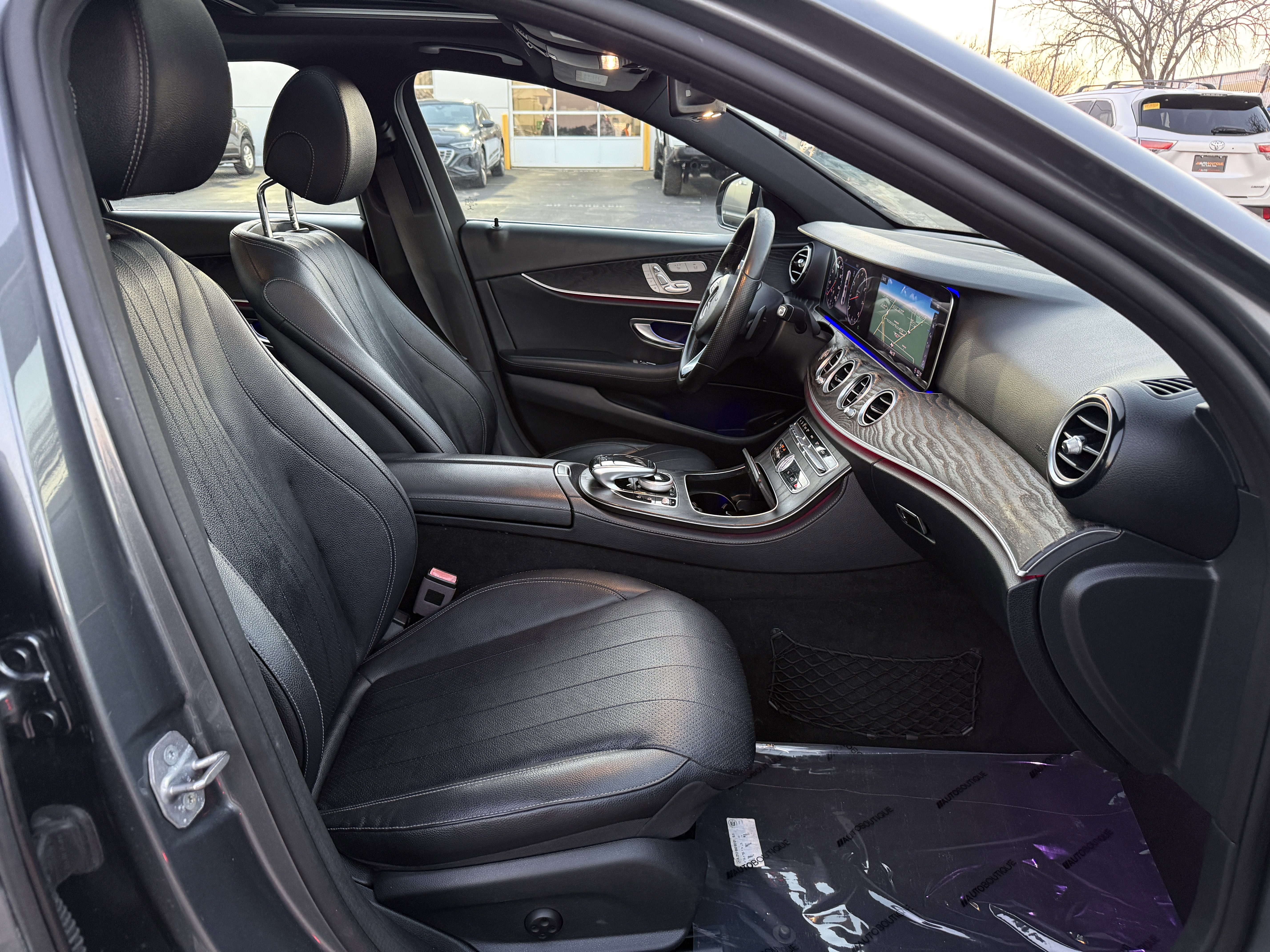 Used 2018 Mercedes-Benz E 300 image 29