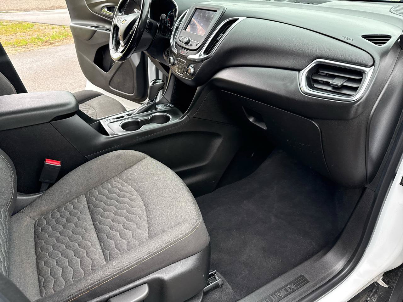 Used 2021 Chevrolet Equinox LT AWD/4WD image 26