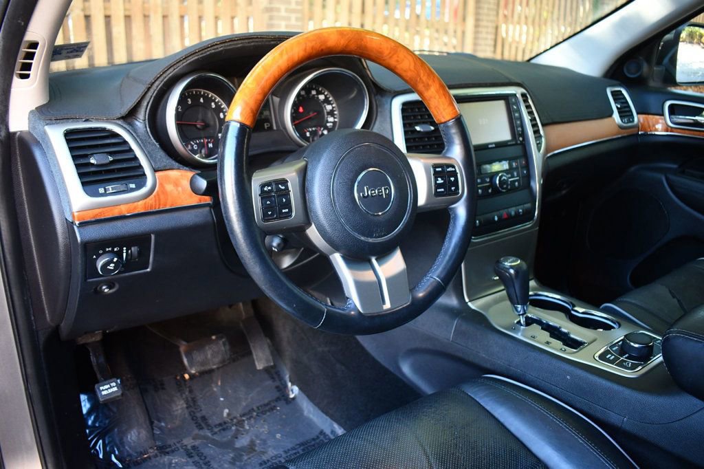 Used 2012 Jeep Grand Cherokee Overland image 15