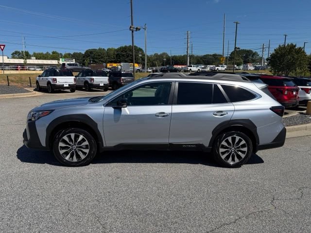 Used 2024 Subaru Outback Limited AWD/4WD image 5
