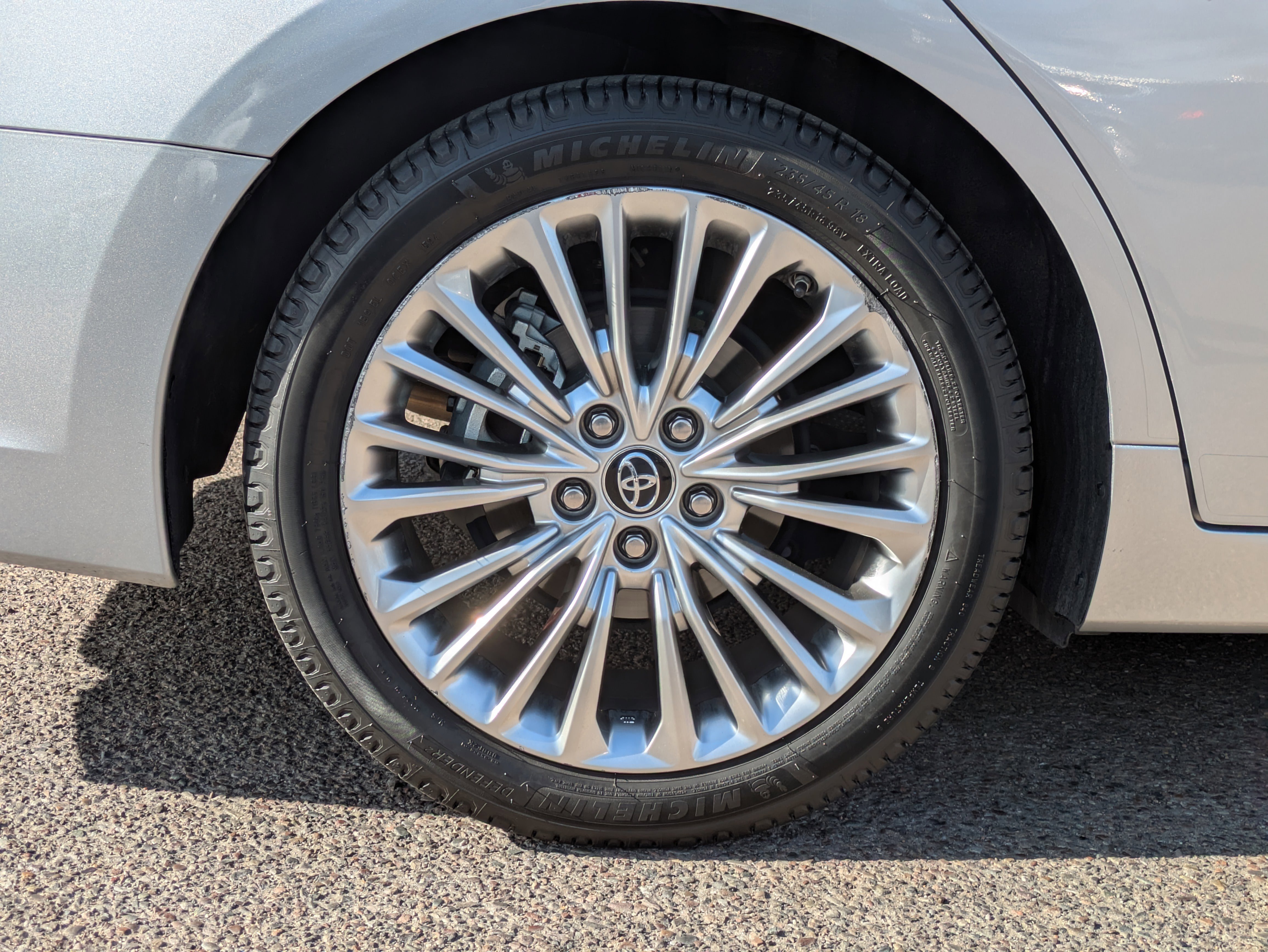 Used 2019 Toyota Avalon Limited w/ Advanced Safety Package image 9