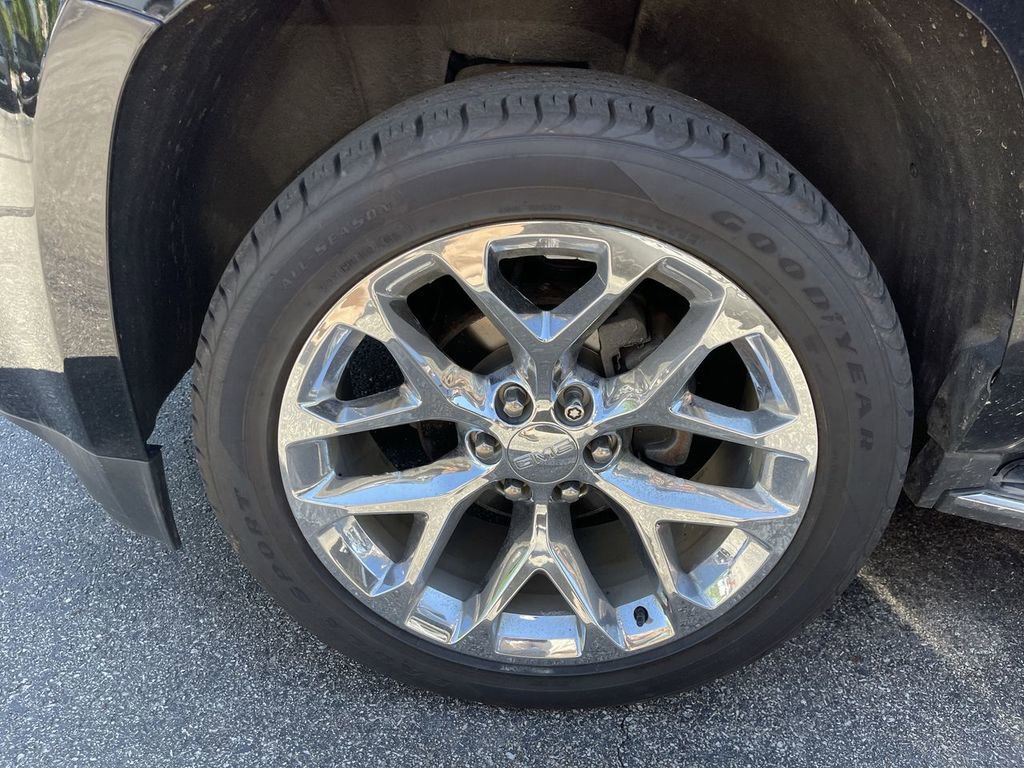 Used 2018 GMC Yukon Denali w/ Open Road Package AWD/4WD image 2