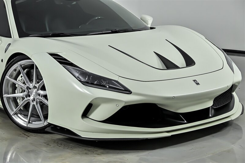 Used 2021 Ferrari F8 Tributo RWD image 3
