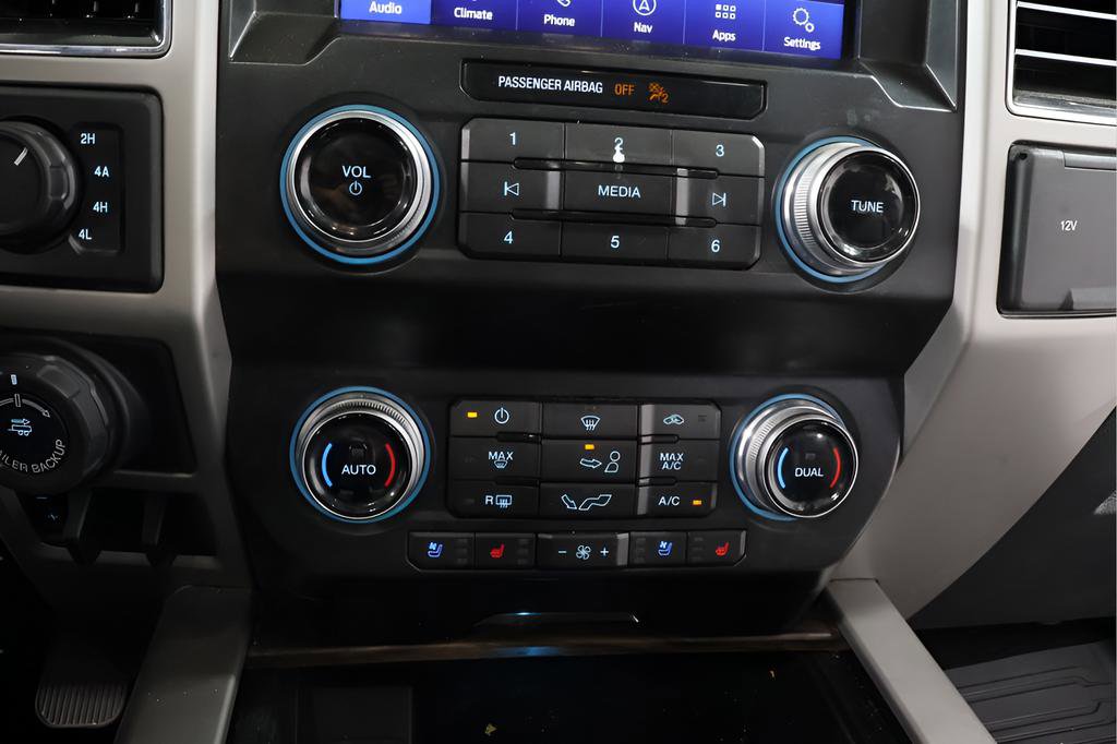 Used 2019 Ford F150 Lariat w/ Equipment Group 502A Luxury AWD/4WD image 10