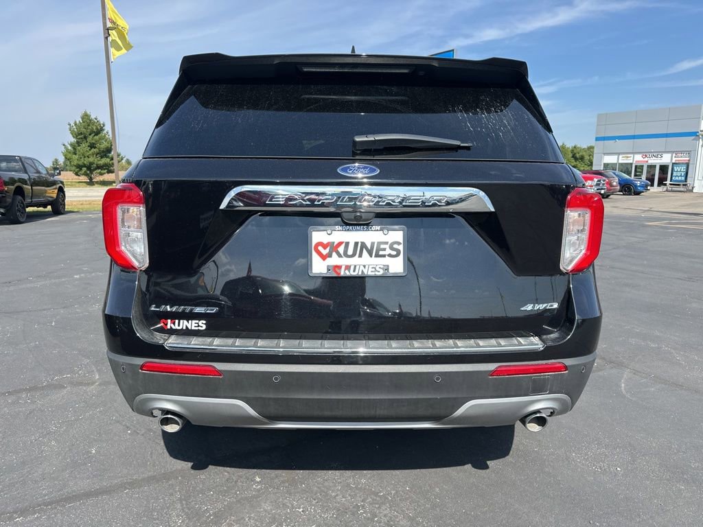 Used 2024 Ford Explorer Limited image 13