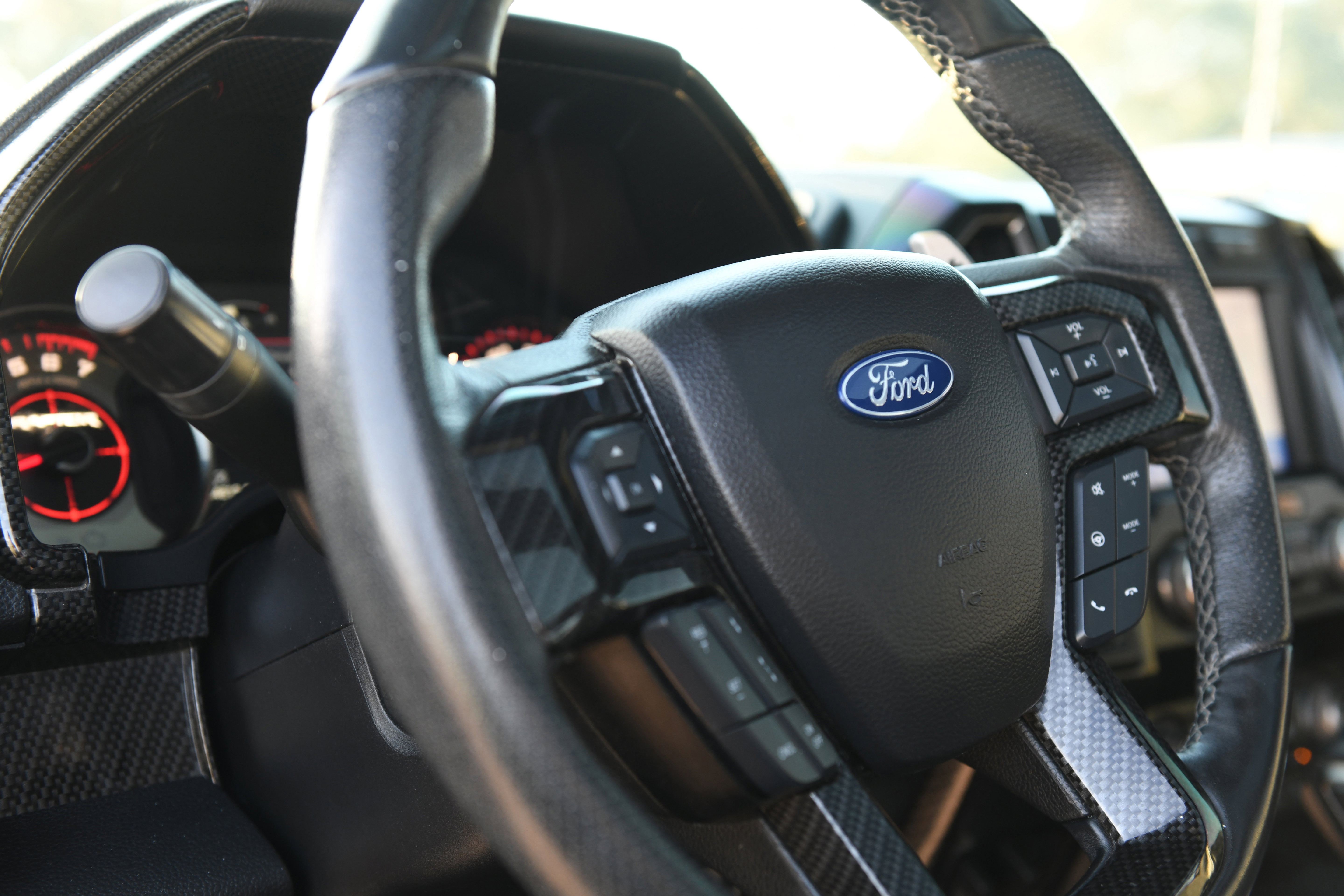 Used 2020 Ford F150 Raptor w/ Equipment Group 802A Luxury image 22