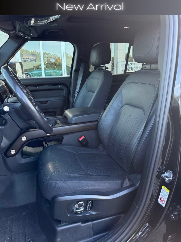 Used 2023 Land Rover Defender 130 X AWD/4WD image 9