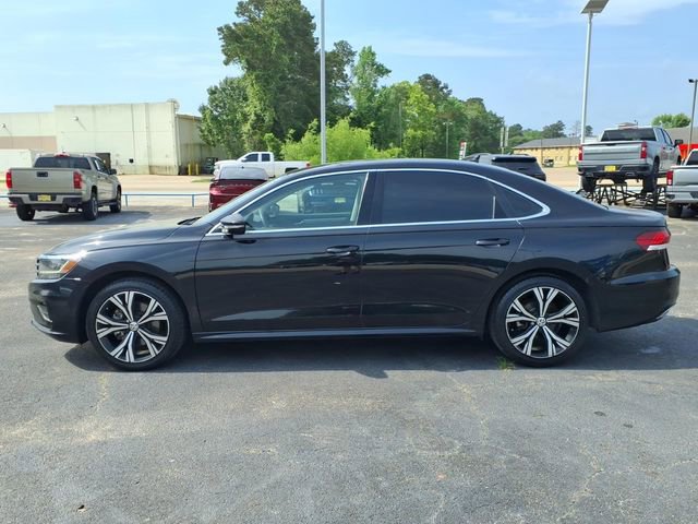 Used 2021 Volkswagen Passat 2.0T SE FWD image 8