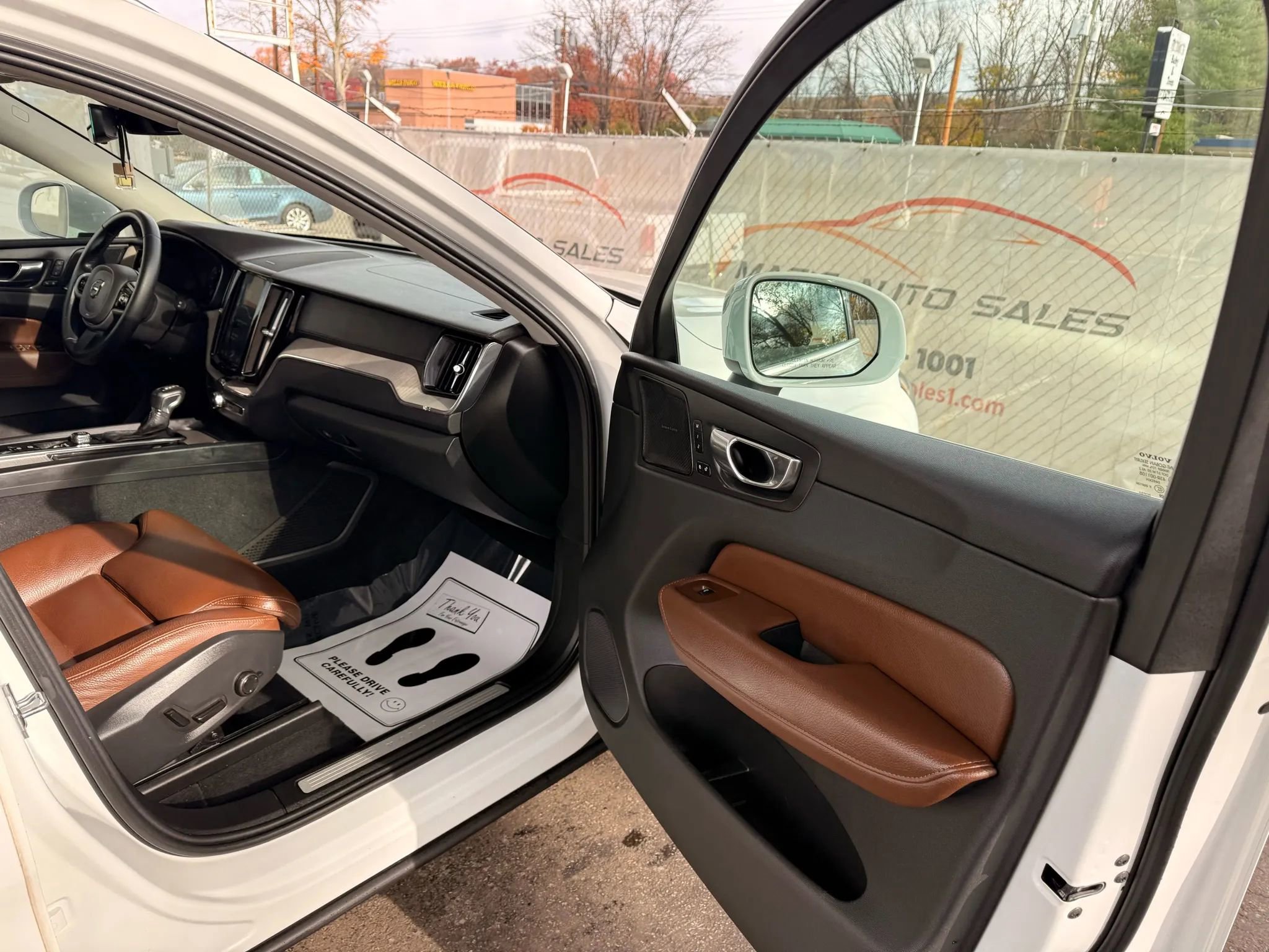 Used 2020 Volvo XC60 T5 Inscription image 24