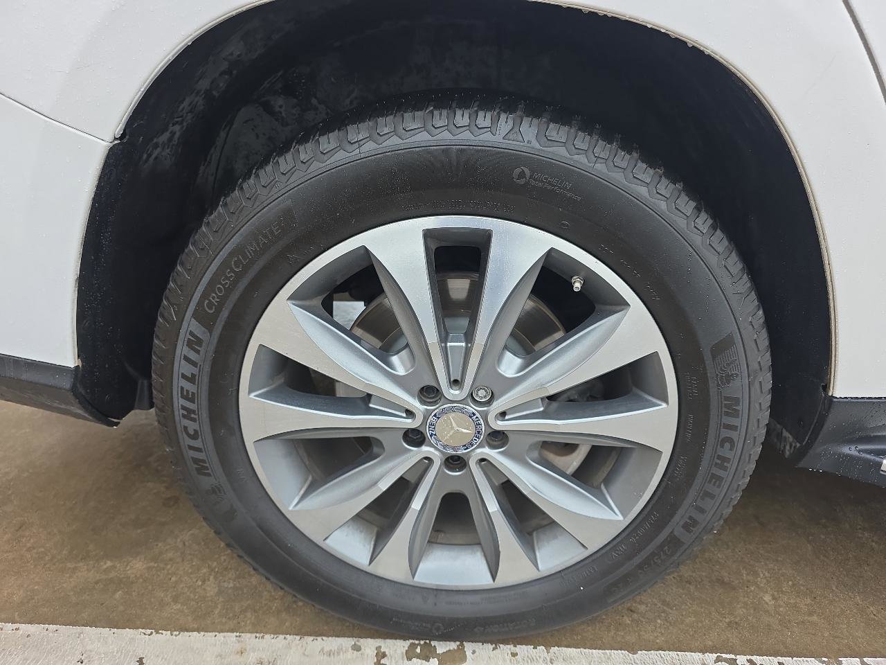 Used 2015 Mercedes-Benz GL 450 4MATIC image 33